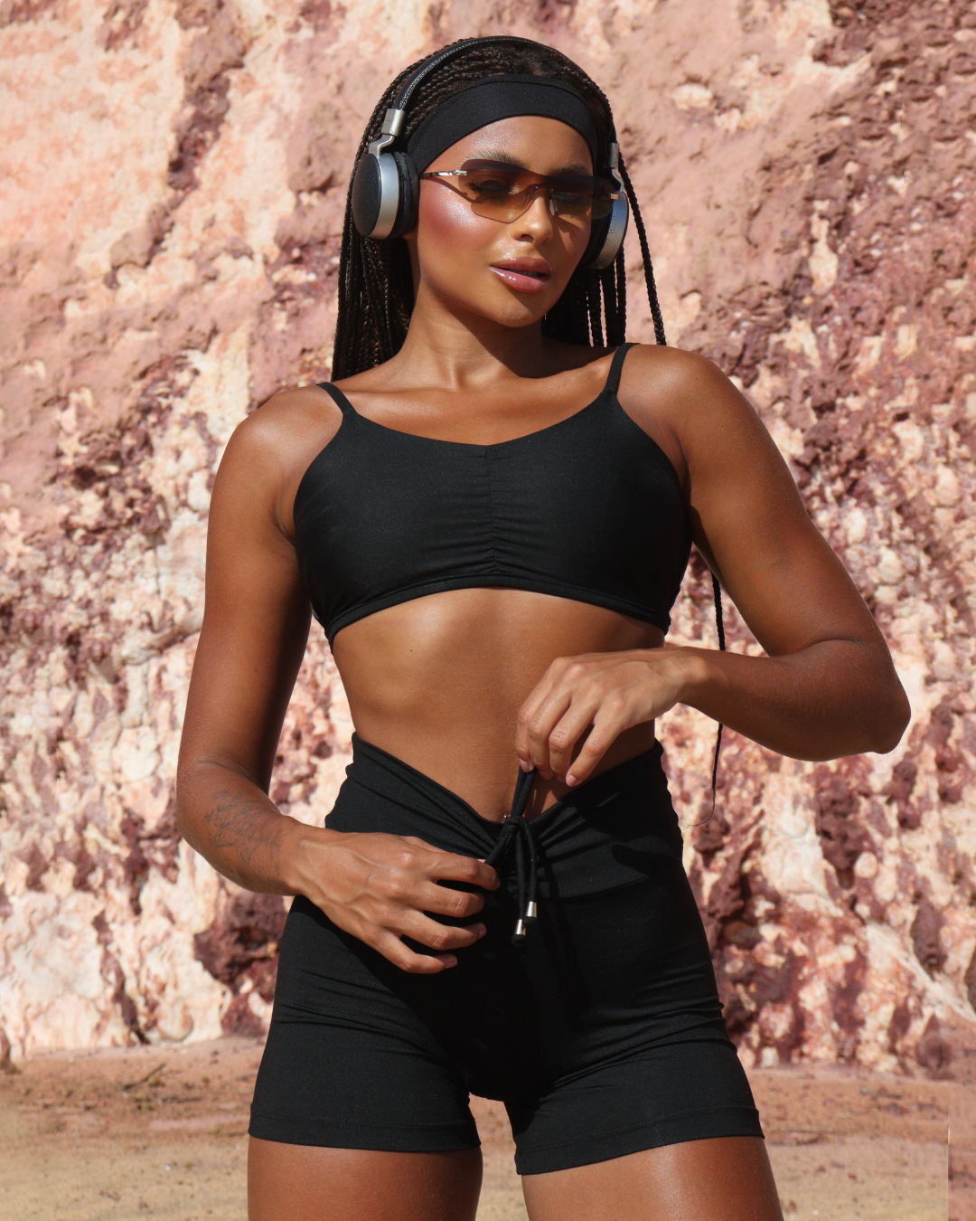 SET CORTO LISO NEGRO (fruncido)