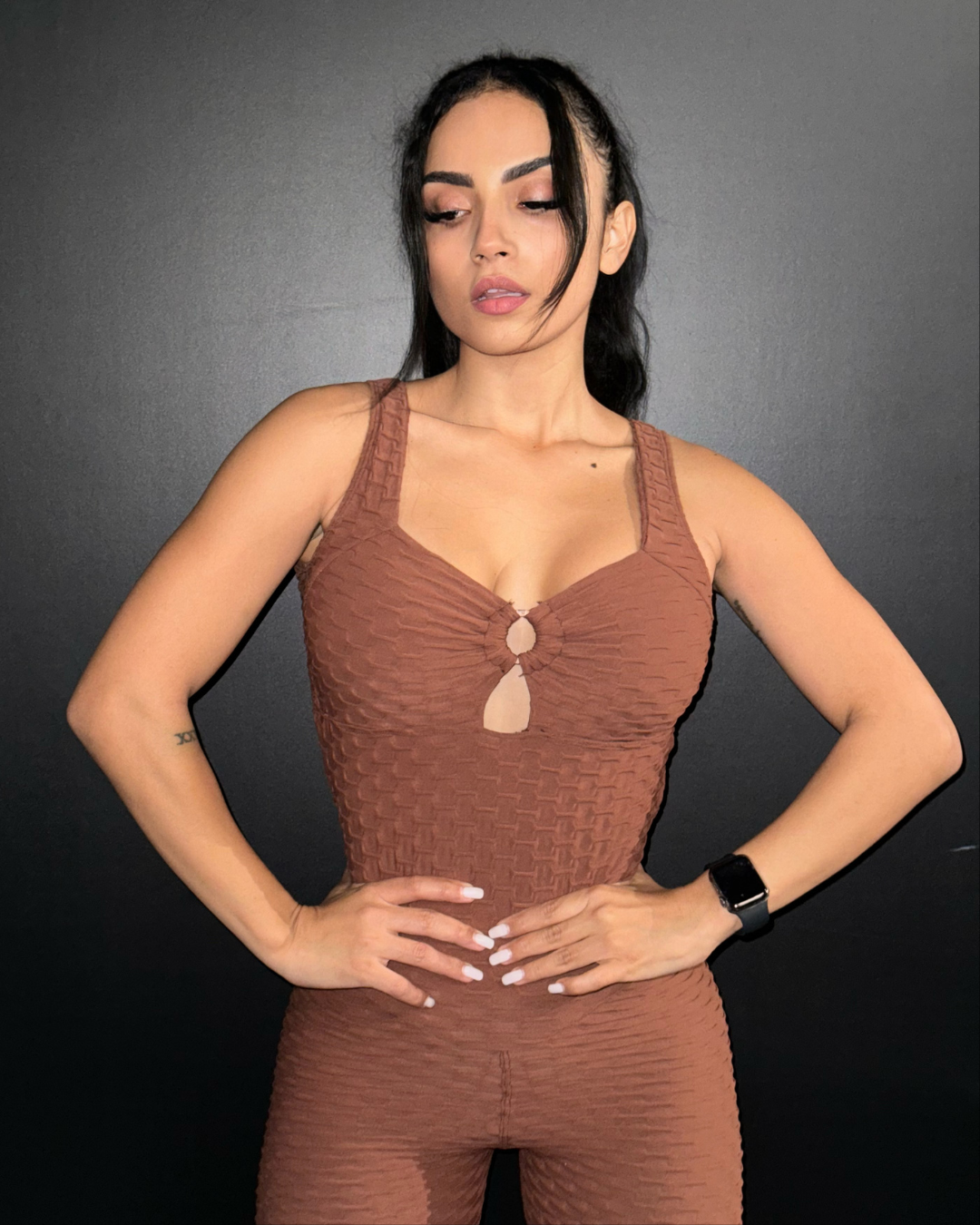 MONO LARGO BROCADO ARGOLA MARRÓN