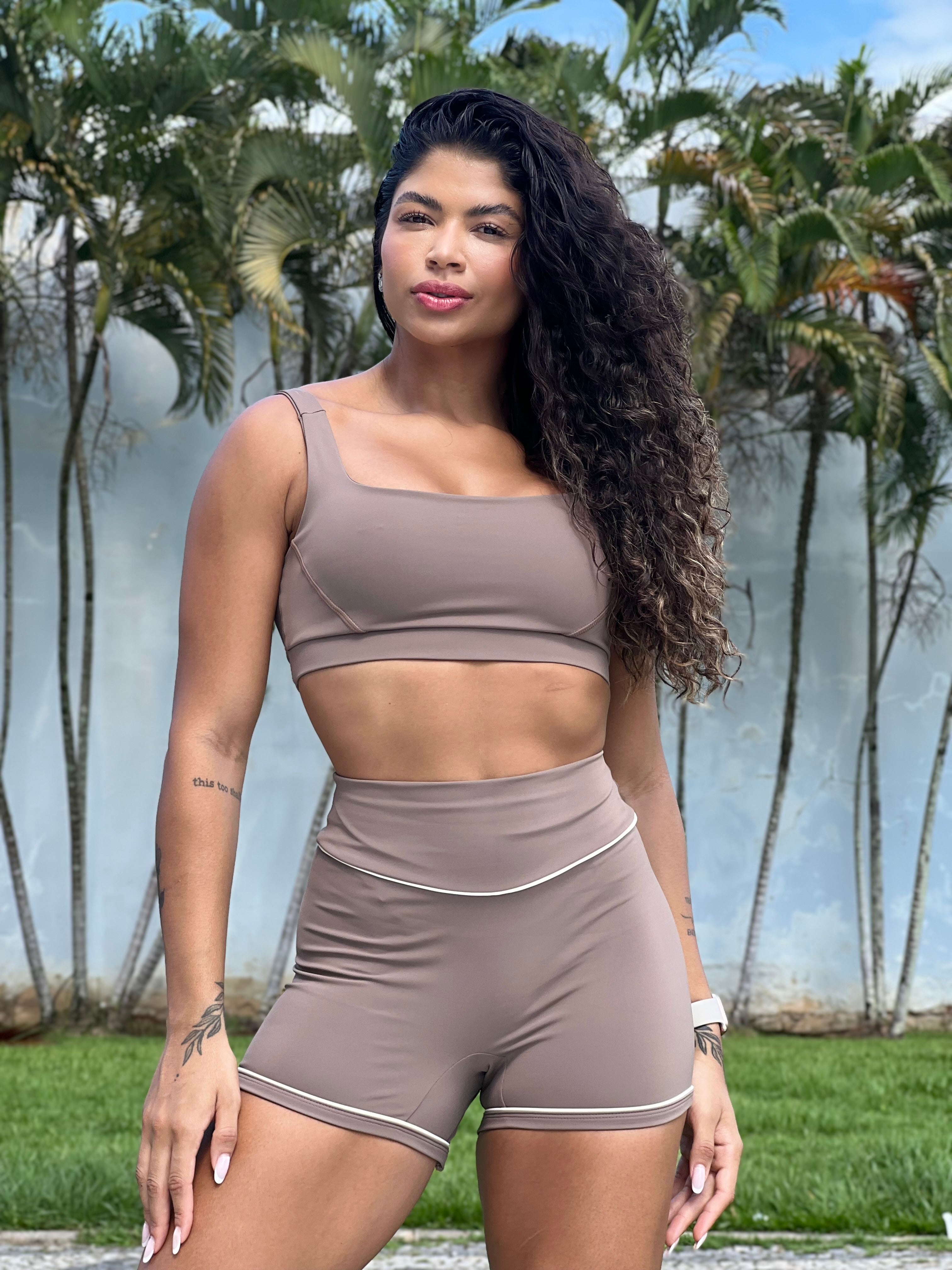 SET CORTO ESSENCE CAPPUCINO (regular)