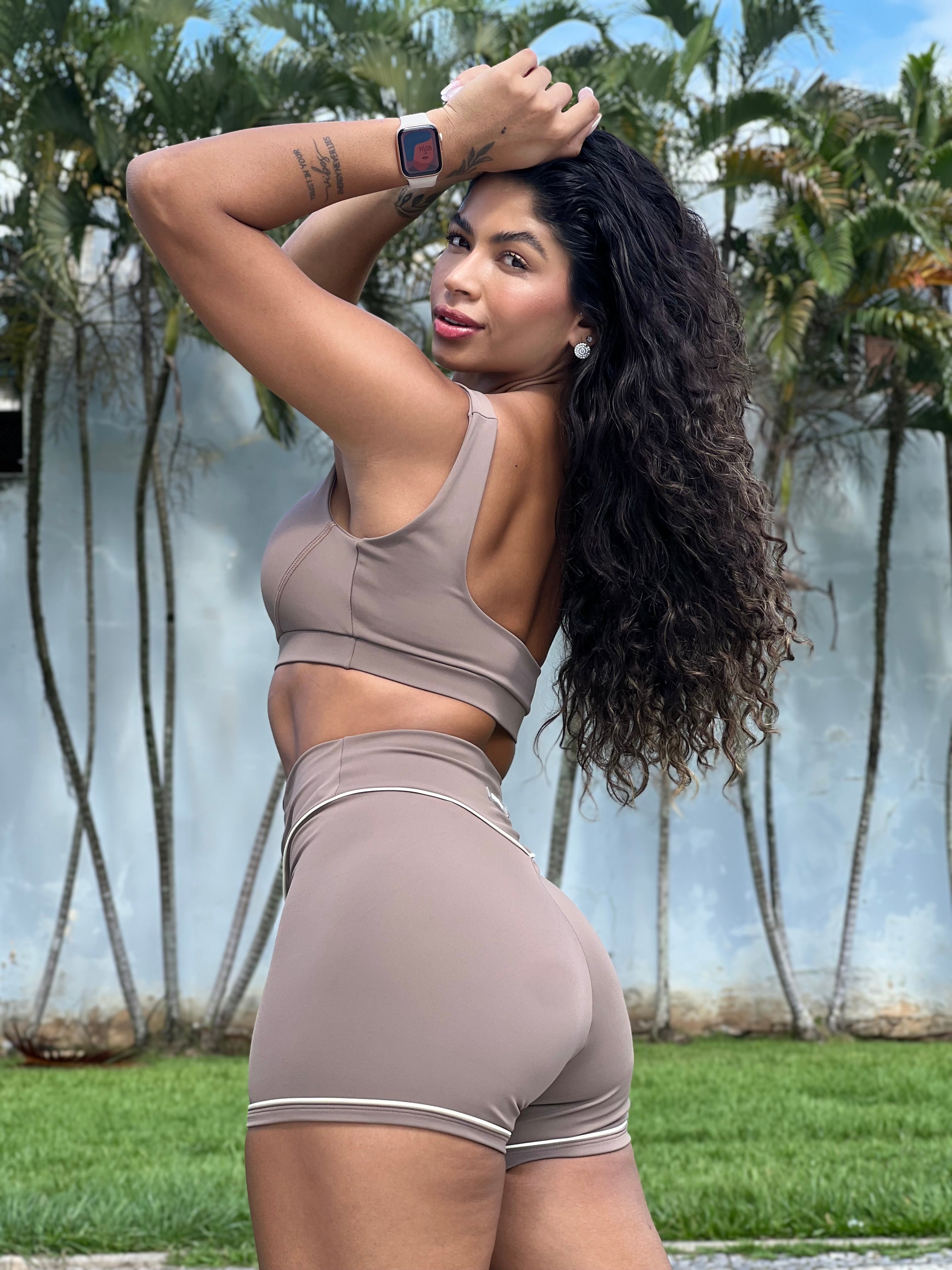 SET CORTO ESSENCE CAPPUCINO (regular)