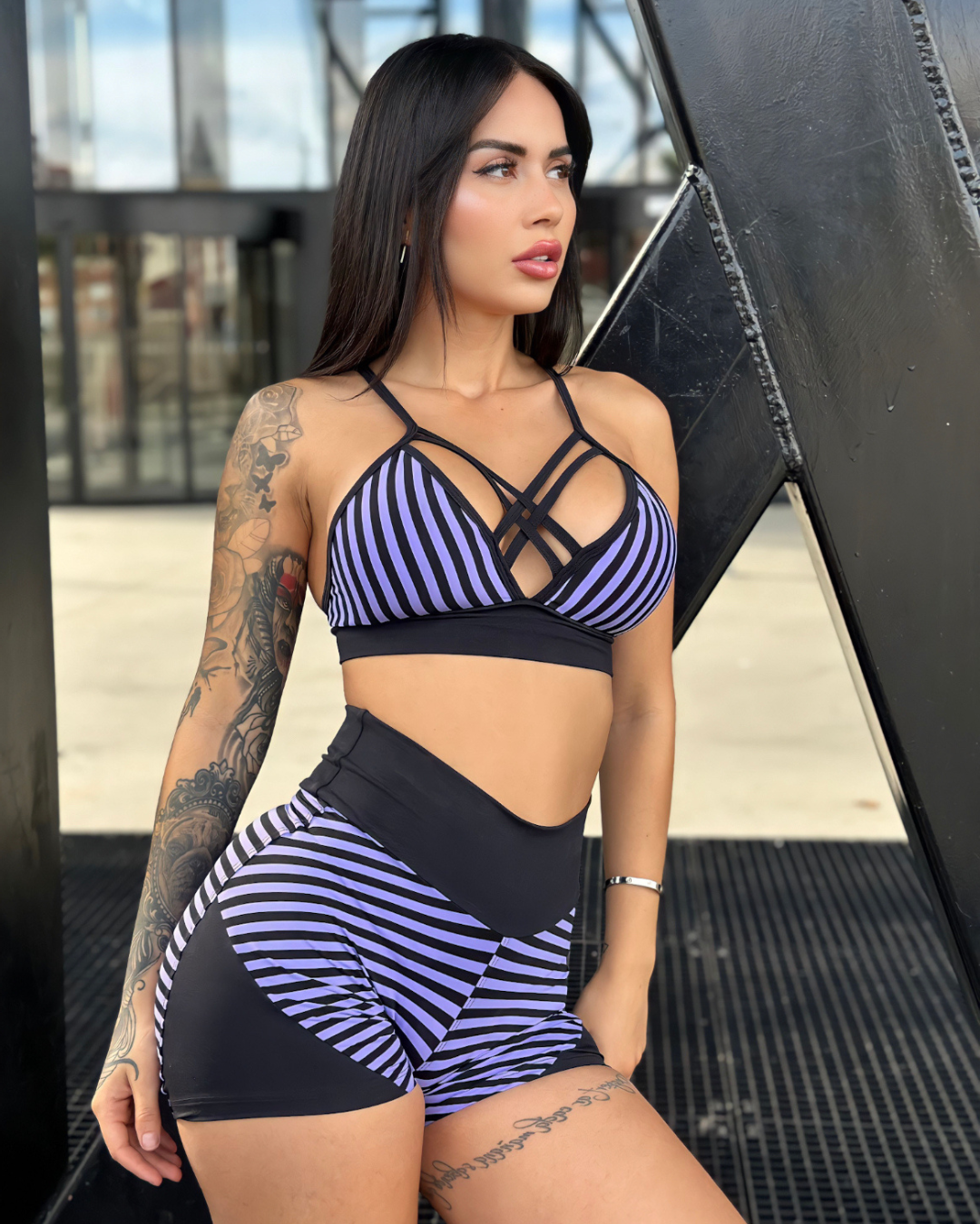 SET CORTO LISTRAS MORADO NEGRO