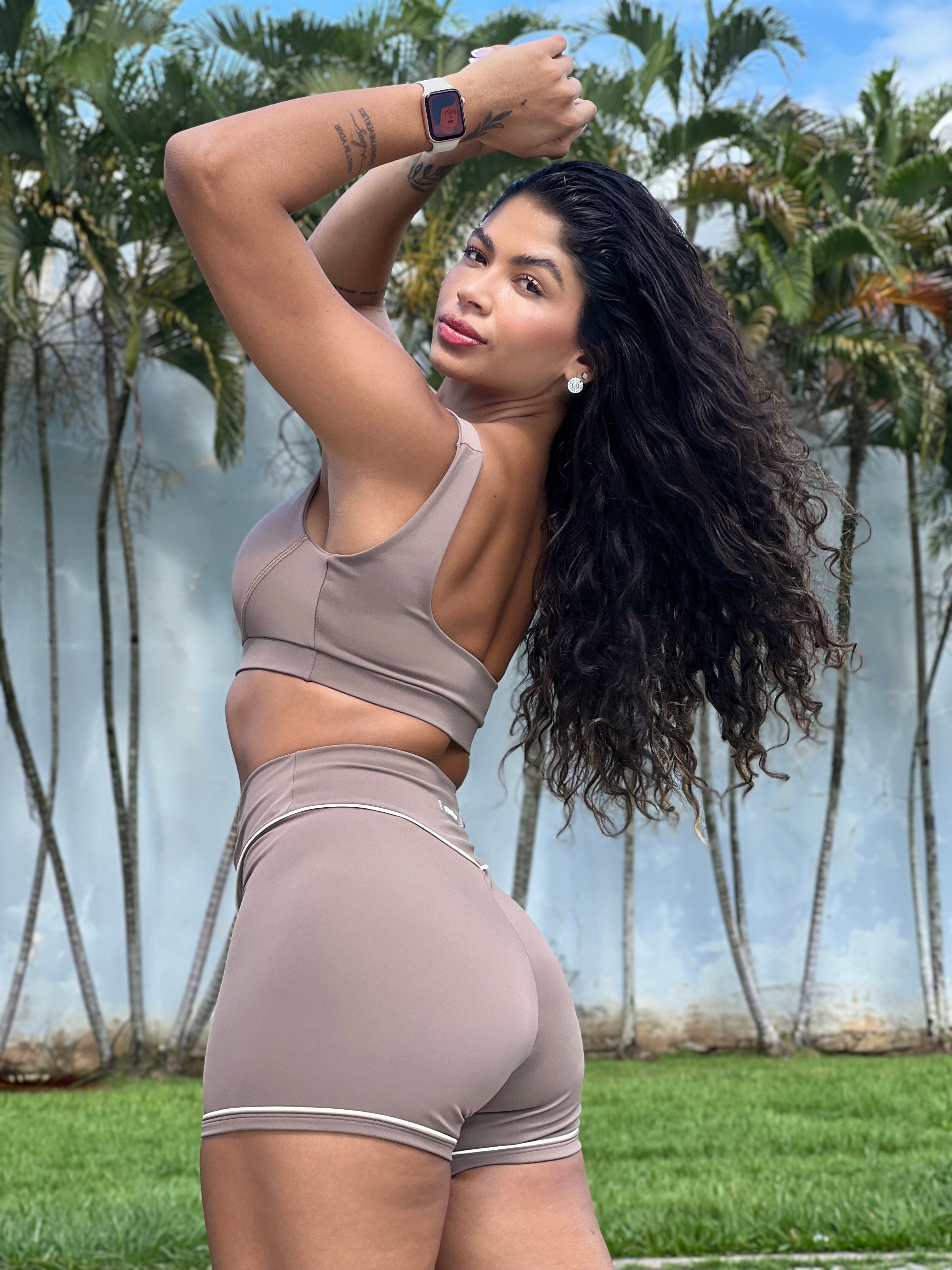 SET CORTO ESSENCE CAPPUCINO (regular)