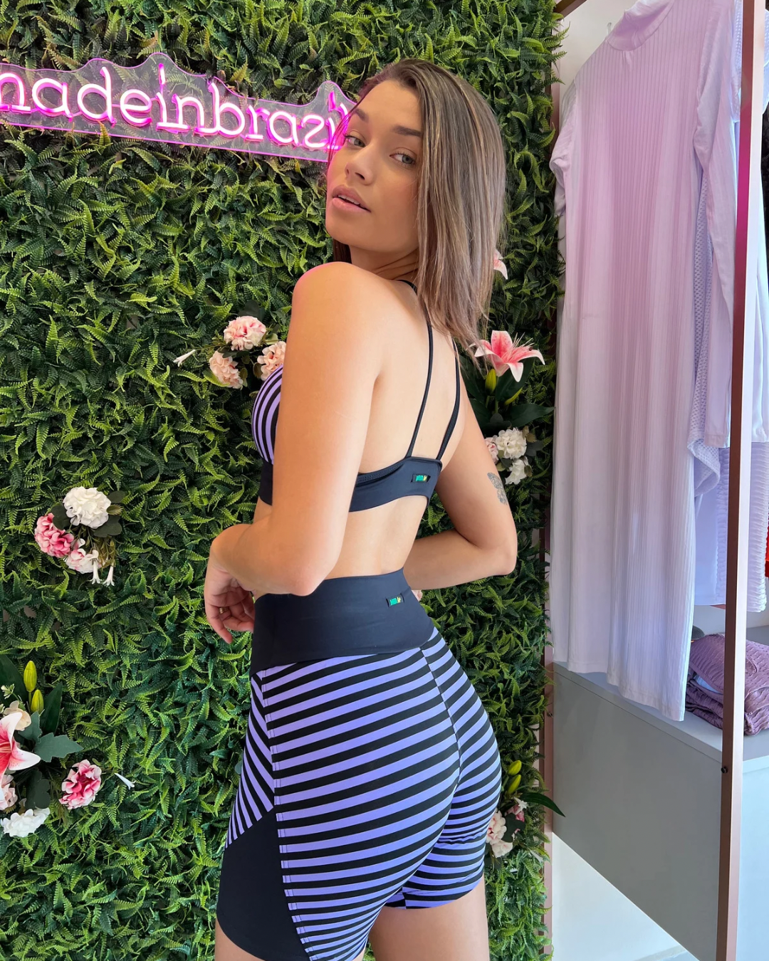 SET CORTO LISTRAS MORADO NEGRO