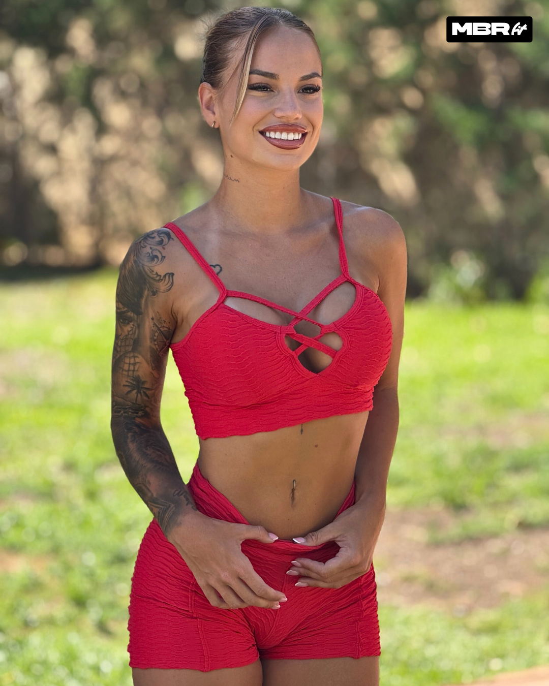 SET CORTO ACESS TOP X ROJO (fruncido)