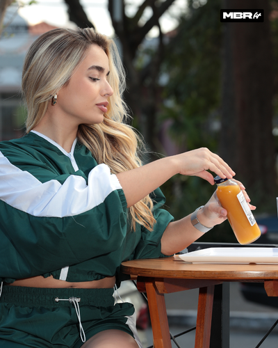 CHAQUETA RUN CORTA VIENTO VERDE