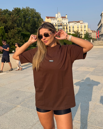 CAMISETA OVERSIZE MARRON
