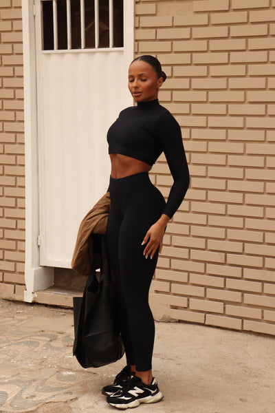 CONJUNTO CANELADO GLAM NEGRO (regular)