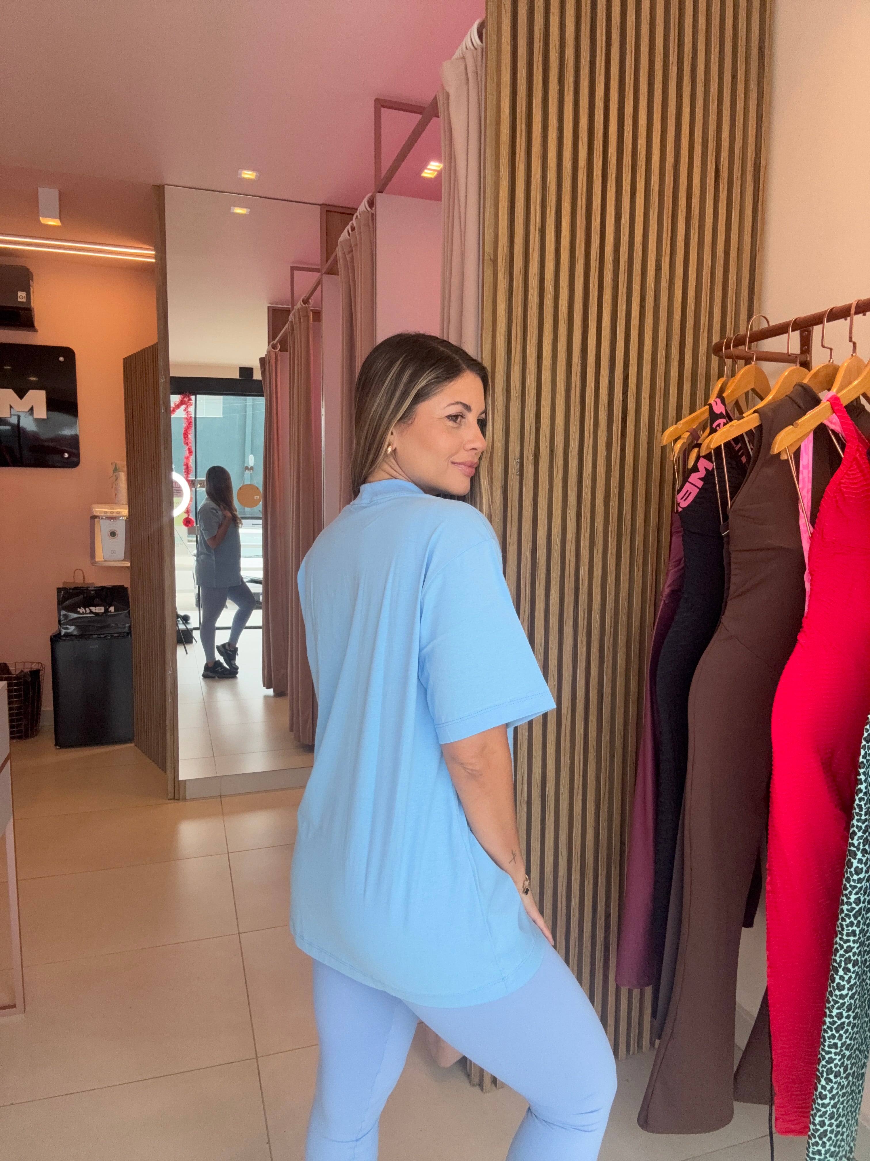 CAMISETA OVER SIZE AZUL