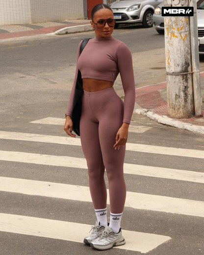 CONJUNTO CANELADO GLAM AVELLANA (regular)