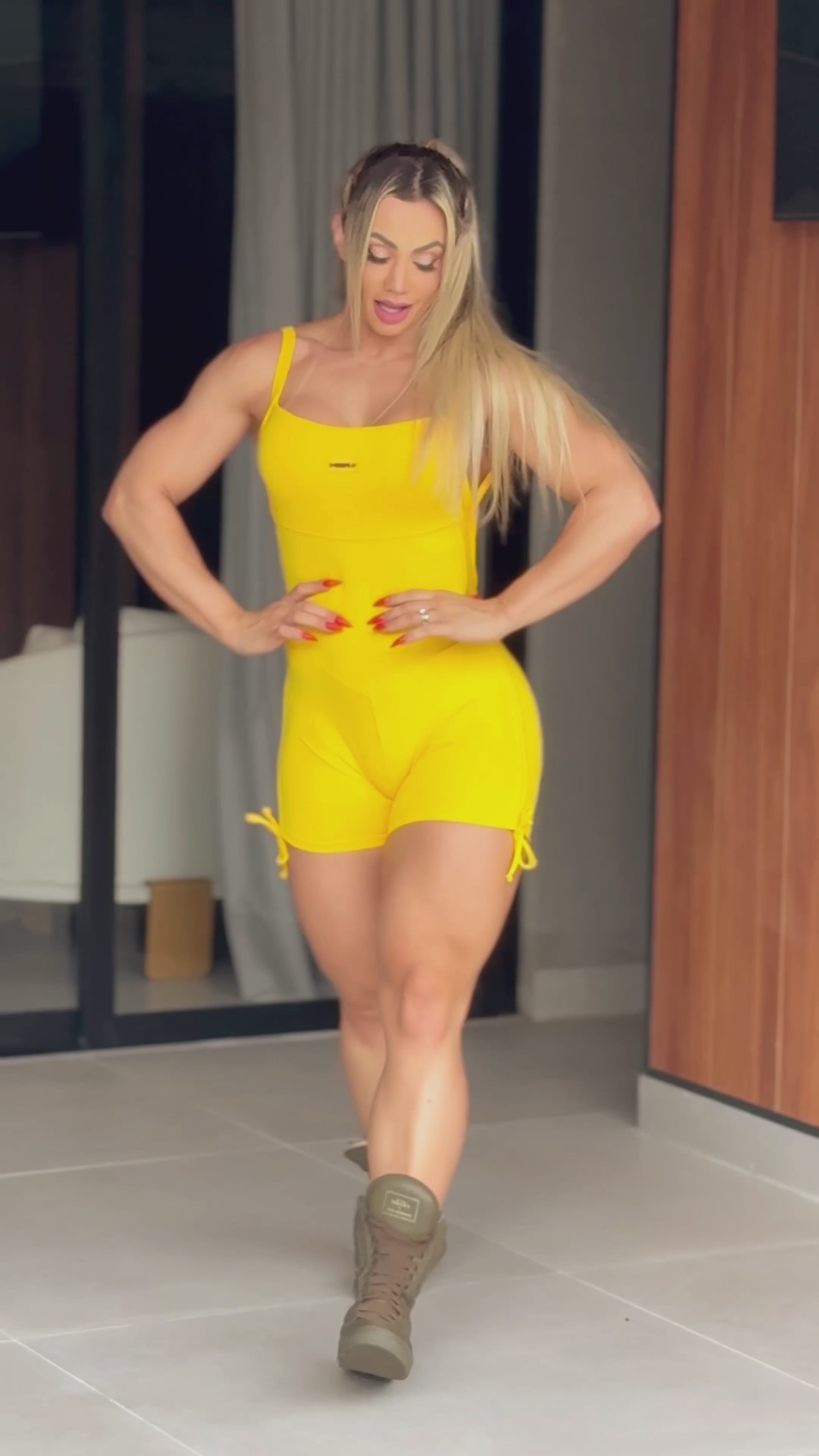 MONO CORTO FRENTE UNICA AMARILLO (fruncido)